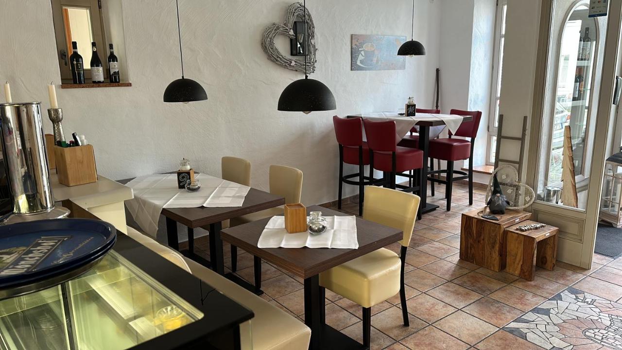 Vinopresso Gmbh - Cafe Roemer 布里赫森斯塔德 外观 照片
